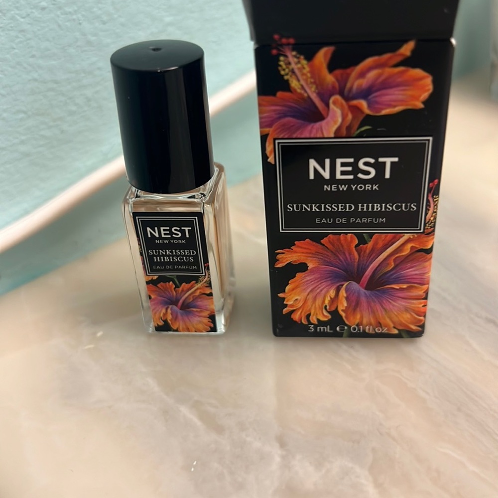 Nest Sunkissed Hibiscus